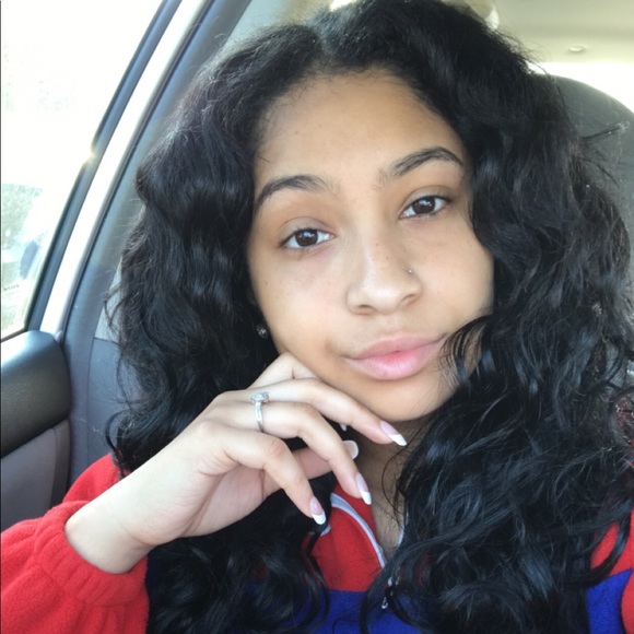 Meet your Posher, Shanshaniya - Picture 1 of 1